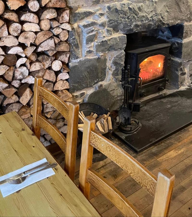 Glenarroch & Witchwood 3*